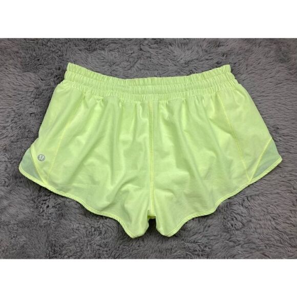 Lululemon hotty hot shorts II 2.5” in florid flash - Picture 8 of 10